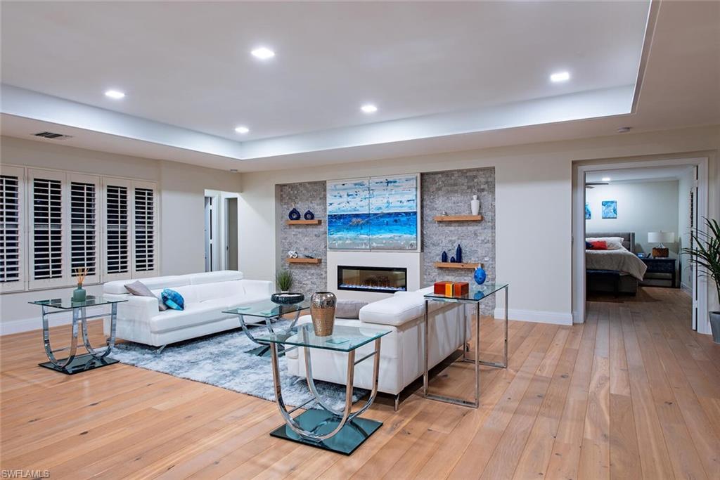 PARKVIEW OF NAPLES - Residential