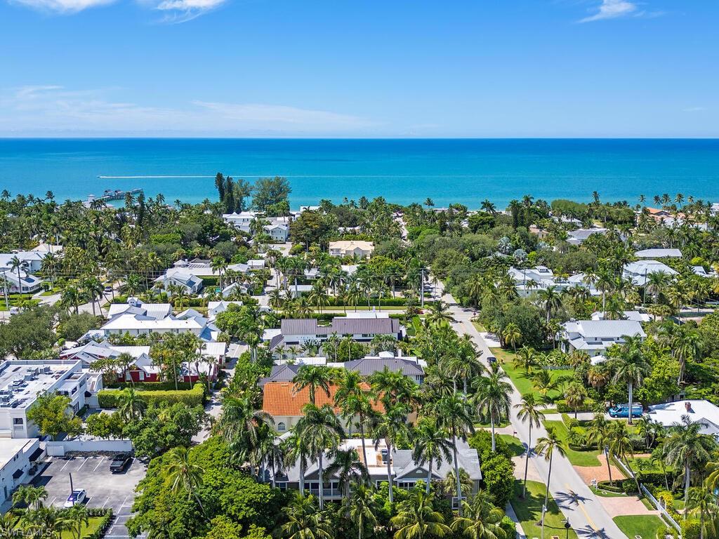 PARKVIEW OF NAPLES - Residential