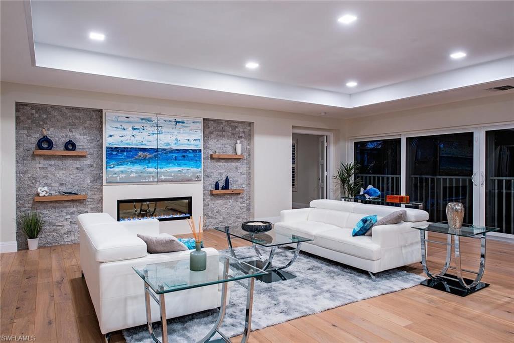 PARKVIEW OF NAPLES - Residential