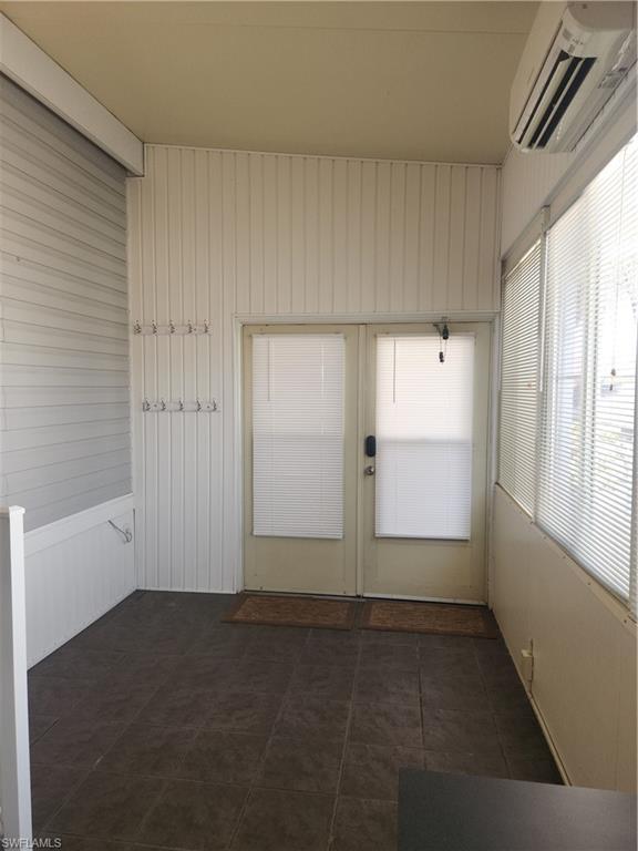 MOORE HAVEN - Residential