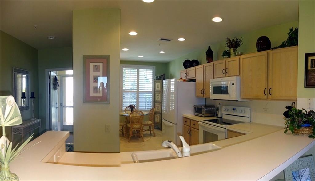 SUTTON WALK - Residential