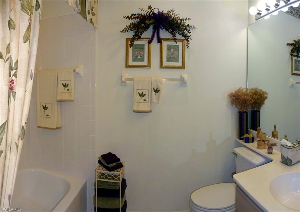 SUTTON WALK - Residential