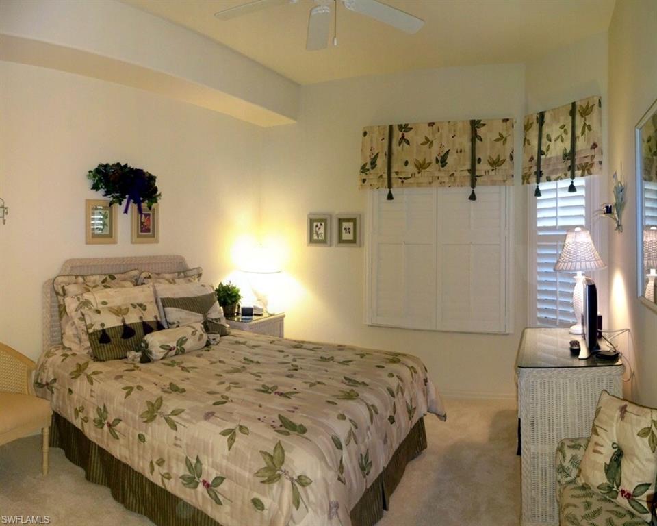 SUTTON WALK - Residential