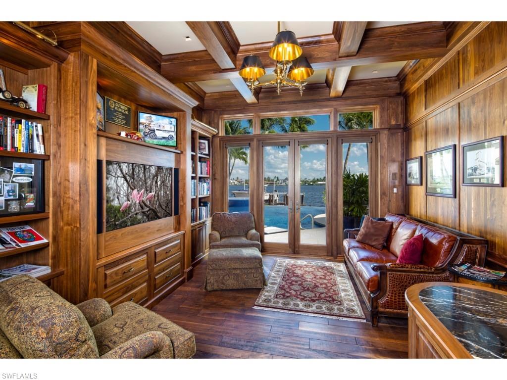 AQUALANE SHORES - Residential