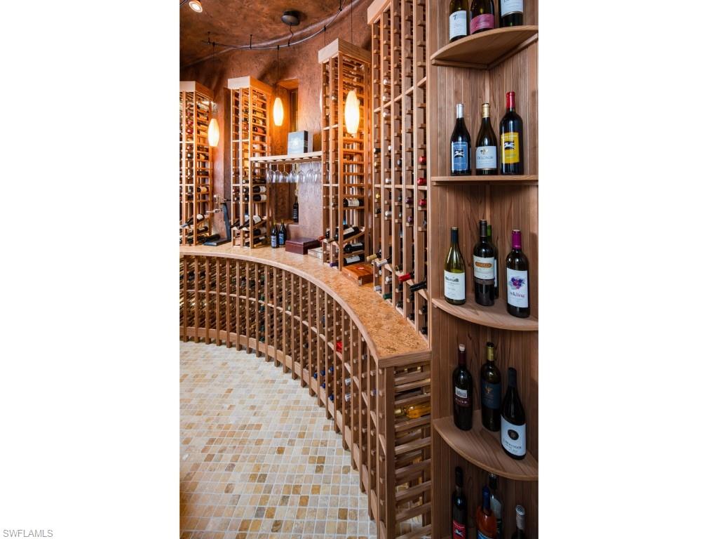 AQUALANE SHORES - Residential