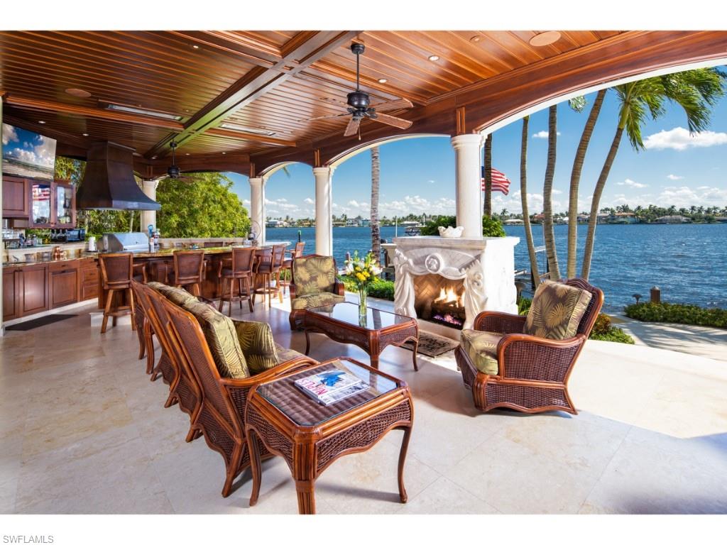 AQUALANE SHORES - Residential