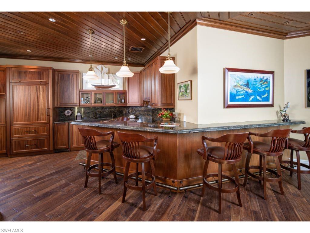 AQUALANE SHORES - Residential