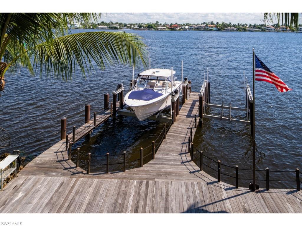 AQUALANE SHORES - Residential