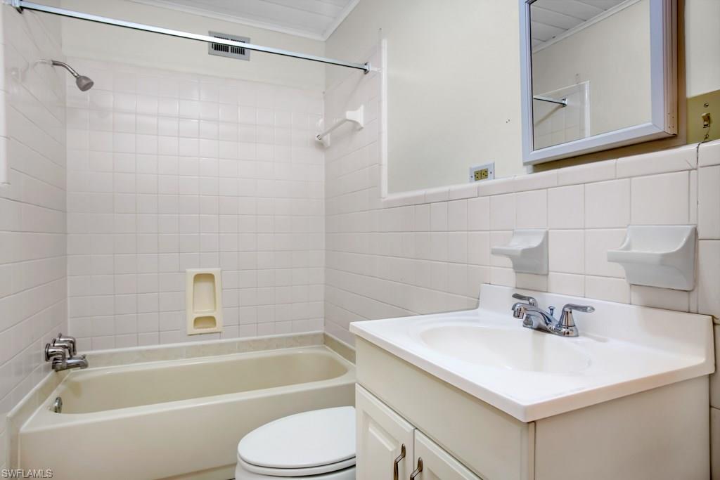 CAROLANDS - Residential