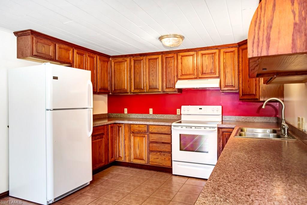 CAROLANDS - Residential