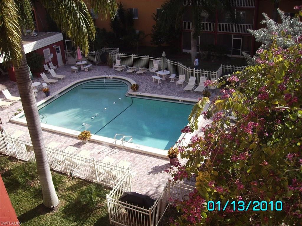 TOWERS CONDO - Residential