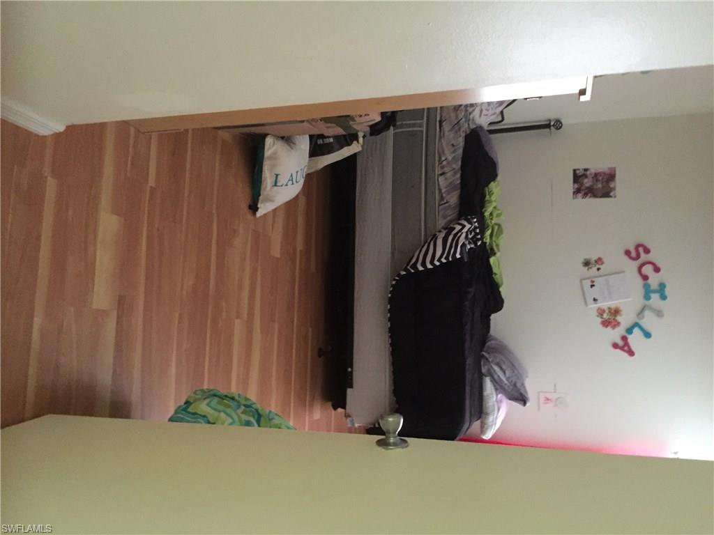 TOWERS CONDO - Residential