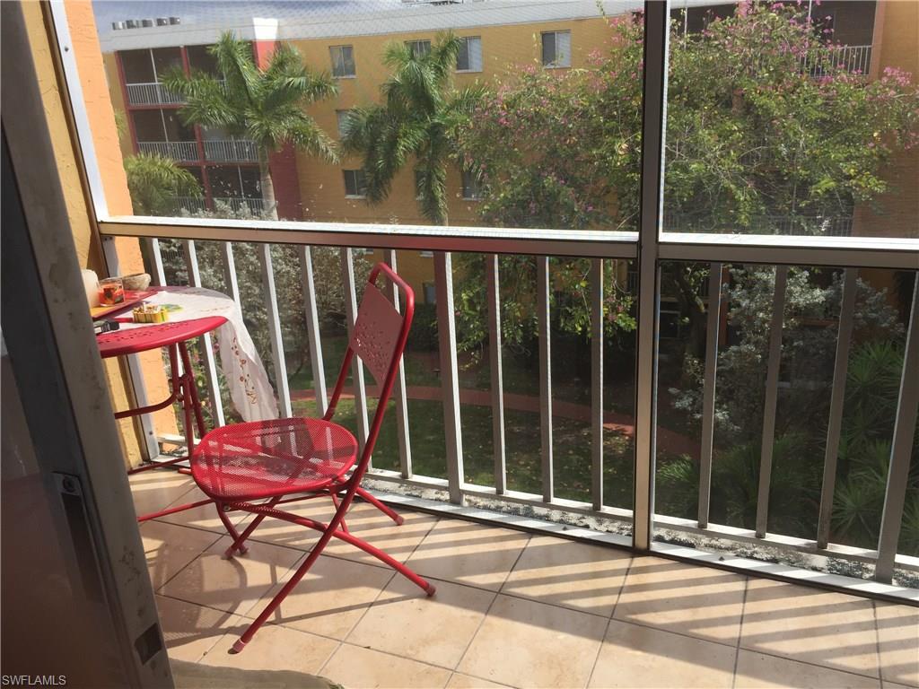 TOWERS CONDO - Residential