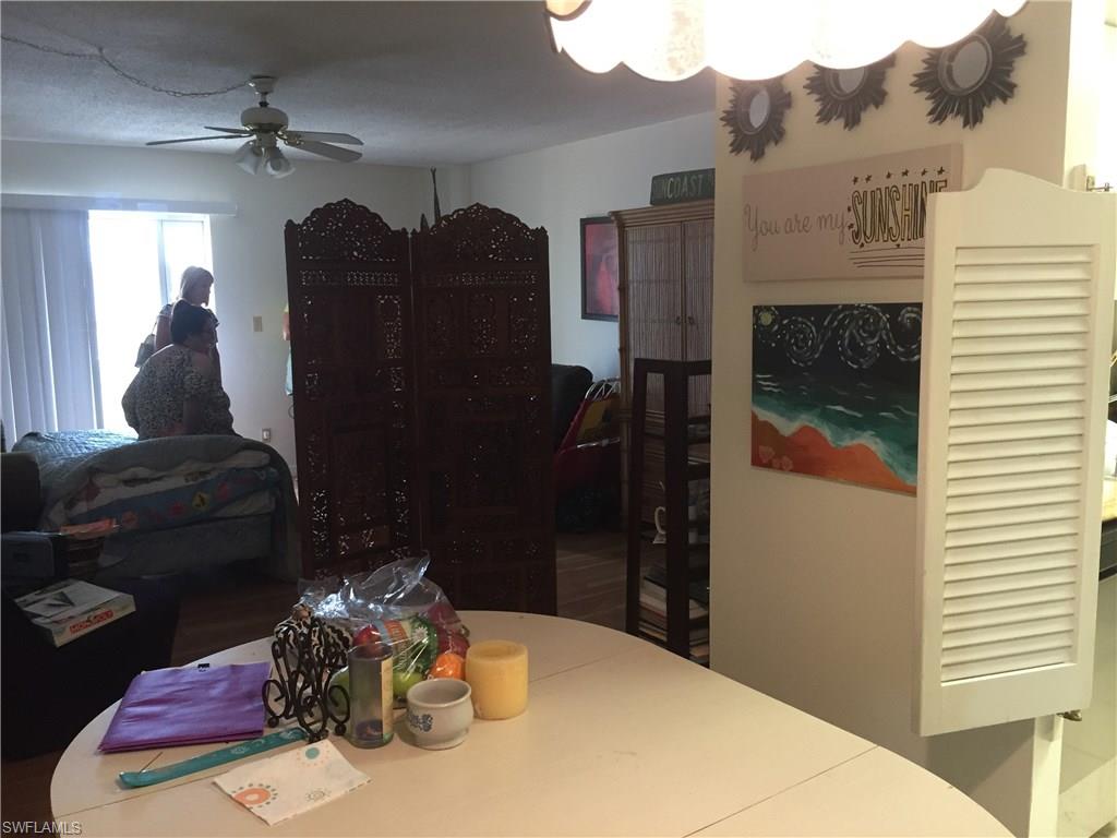 TOWERS CONDO - Residential