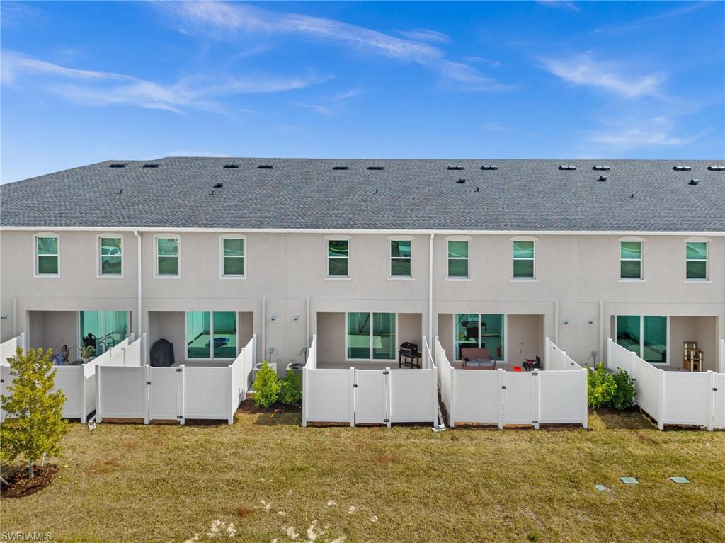 TUCKERS COVE - Residential