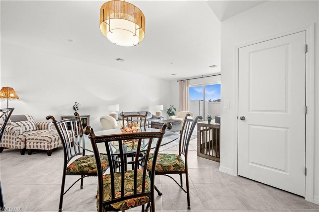 TUCKERS COVE - Residential