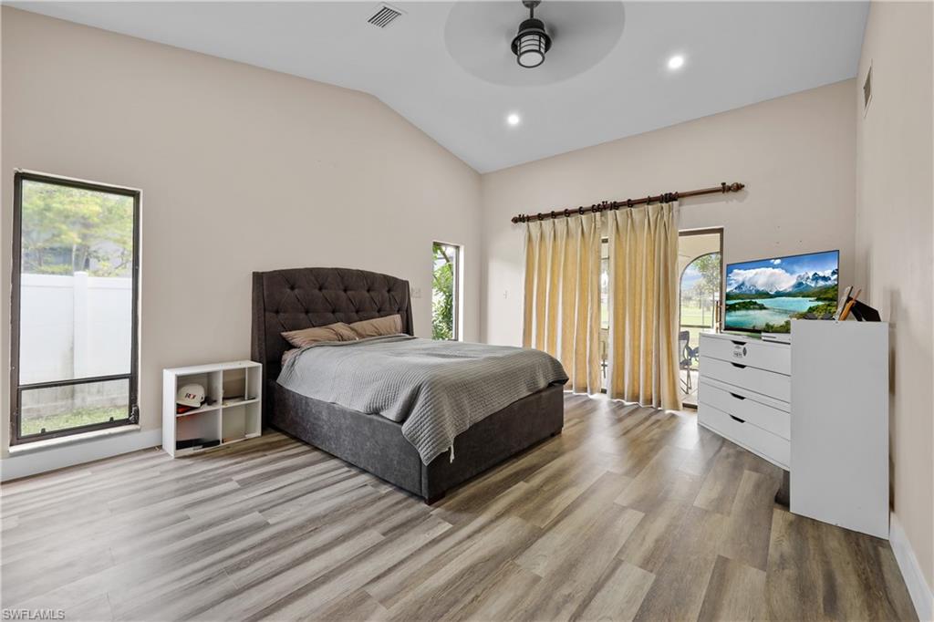 SAN CARLOS PARK - Residential