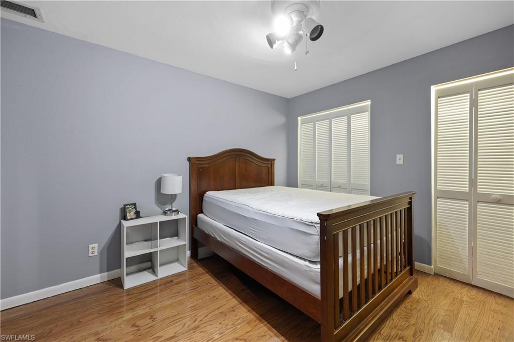 SAN CARLOS PARK - Residential