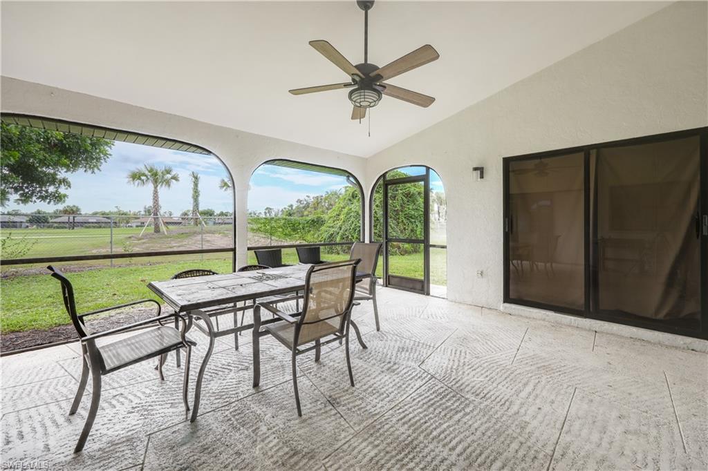 SAN CARLOS PARK - Residential