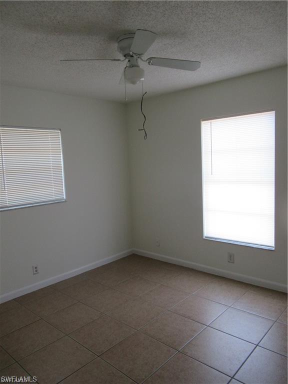 SAN CARLOS PARK - Residential