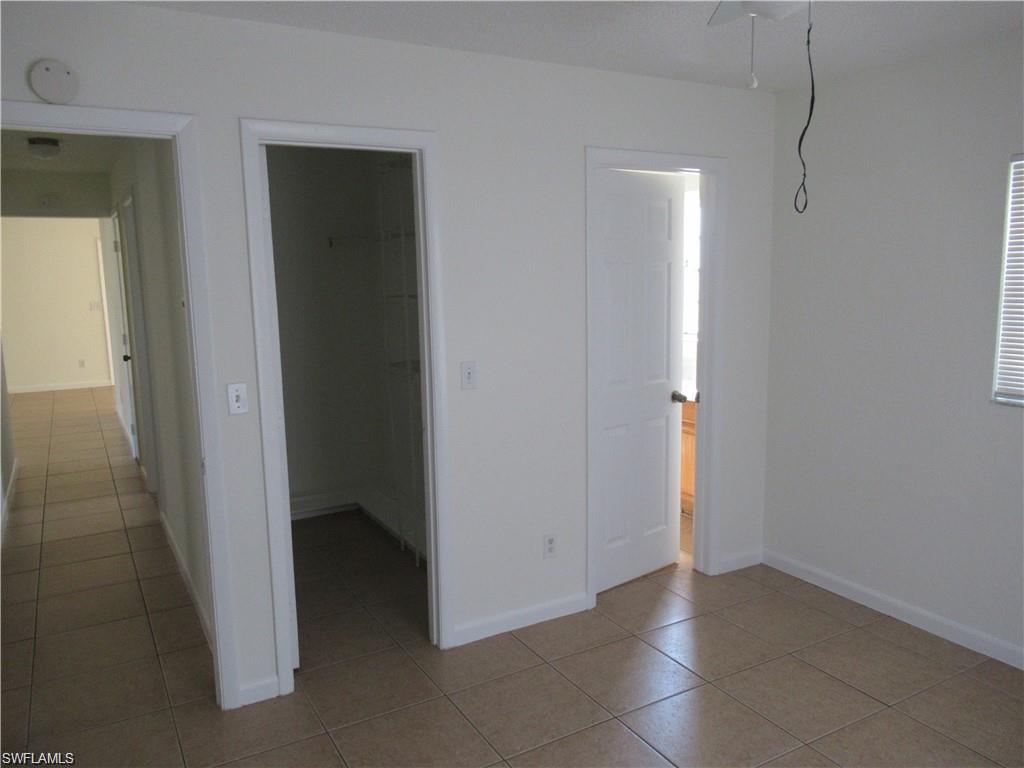 SAN CARLOS PARK - Residential