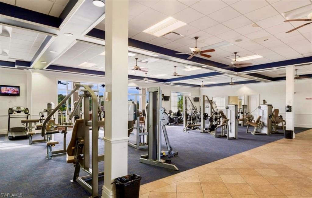 HAMPTON LAKES - Residential