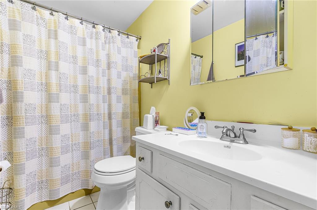 TIERRA DEL SOL CONDO UNIT - Residential