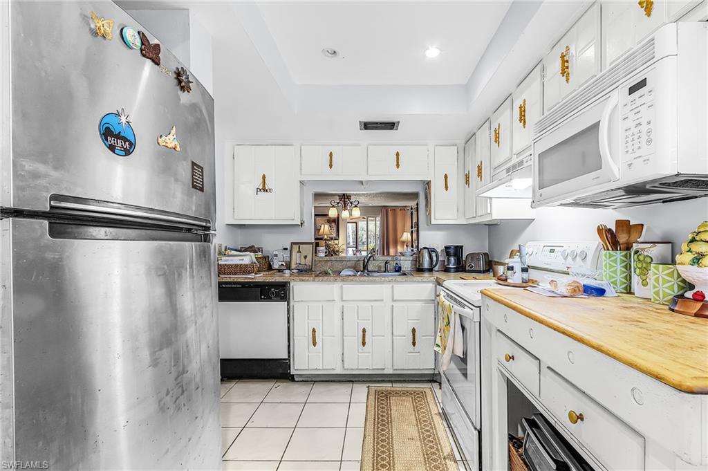 TIERRA DEL SOL CONDO UNIT - Residential