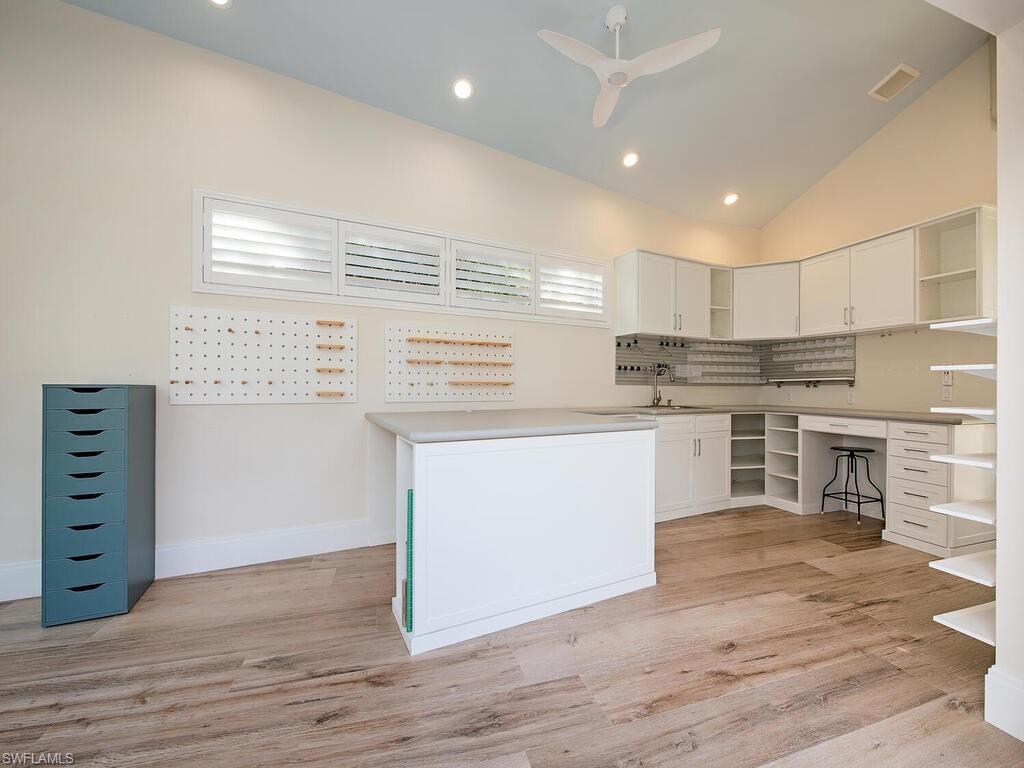 SPRING RIDGE - Residential