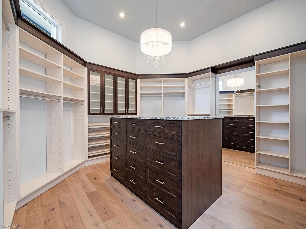 SPRING RIDGE - Residential