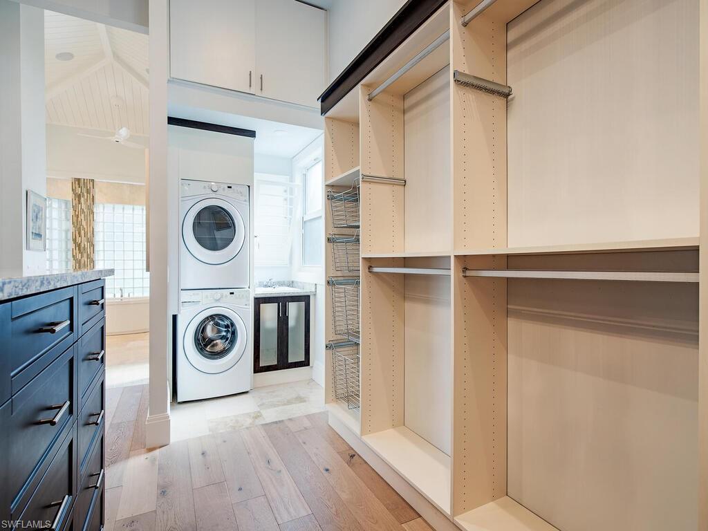 SPRING RIDGE - Residential