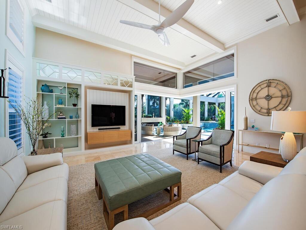 SPRING RIDGE - Residential