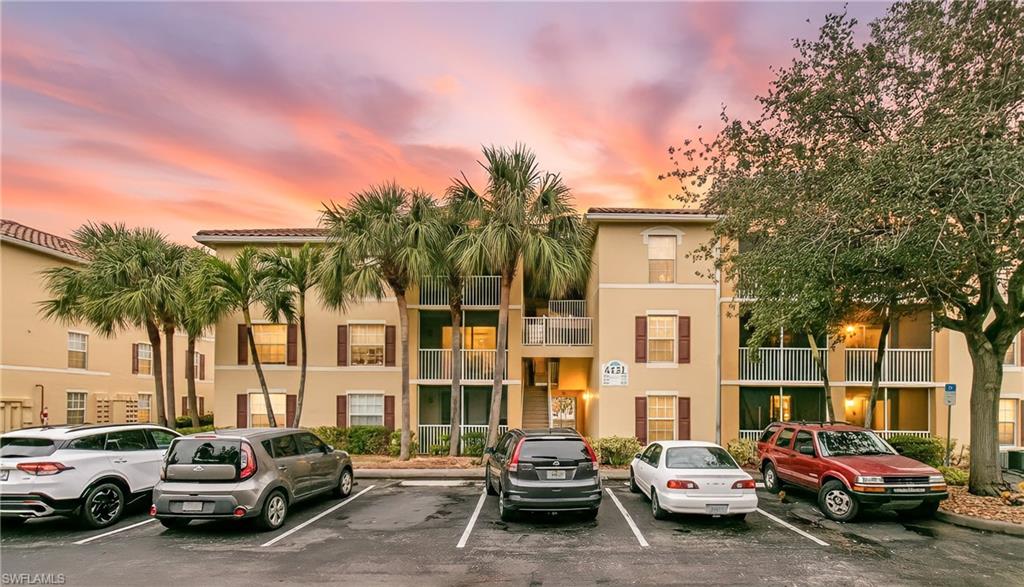 THE RESIDENCE - Residential