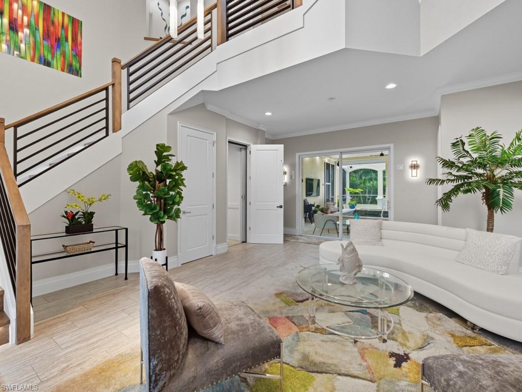 HIDEAWAY BEACH - Residential