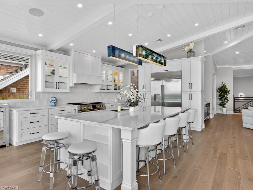 HIDEAWAY BEACH - Residential