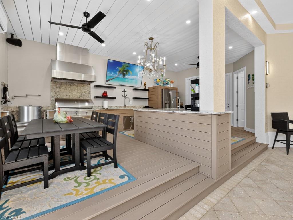 HIDEAWAY BEACH - Residential