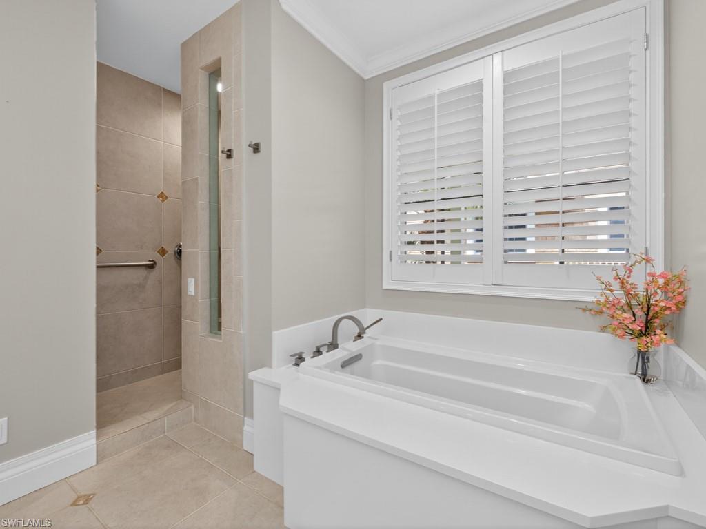 HIDEAWAY BEACH - Residential