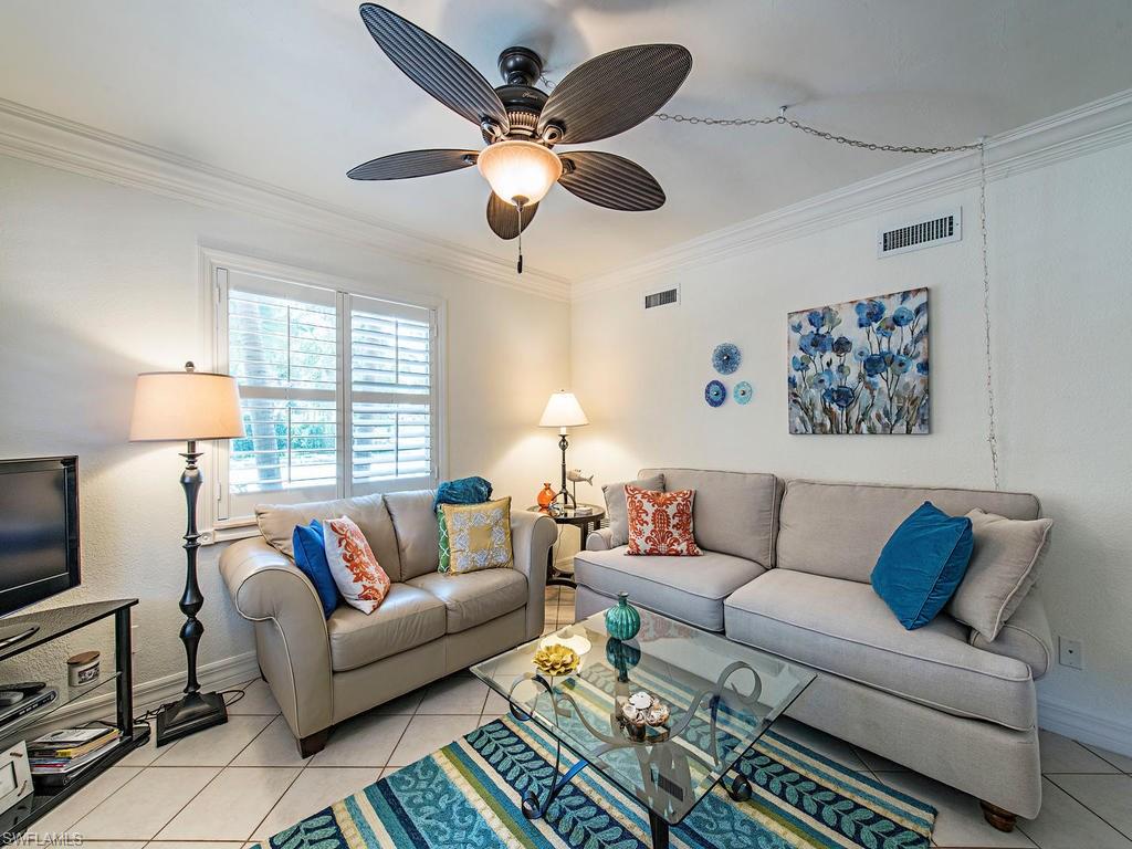 CASTLETON GARDENS - Residential