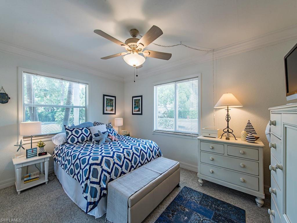 CASTLETON GARDENS - Residential