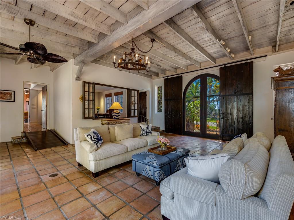 DICKEYS JOHN R SUBD - Residential