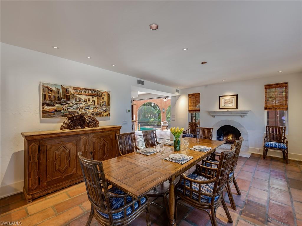 DICKEYS JOHN R SUBD - Residential