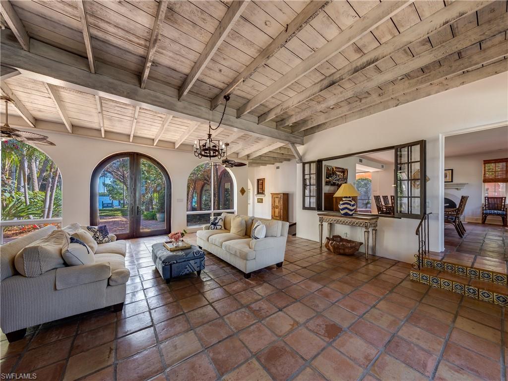 DICKEYS JOHN R SUBD - Residential