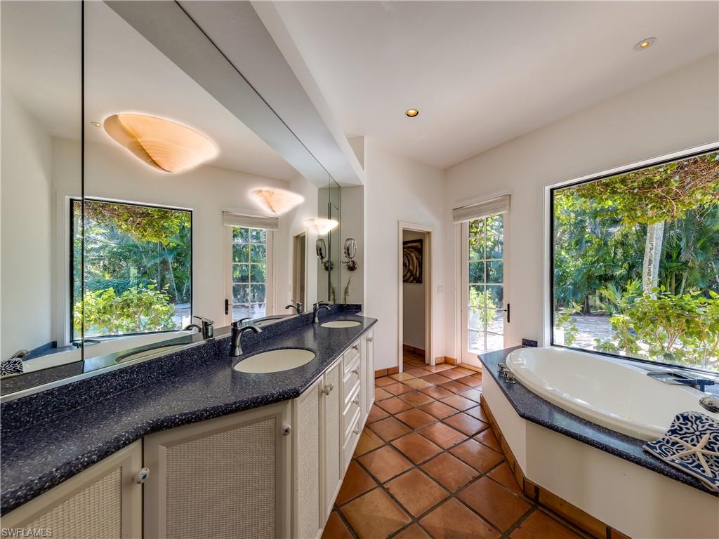 DICKEYS JOHN R SUBD - Residential