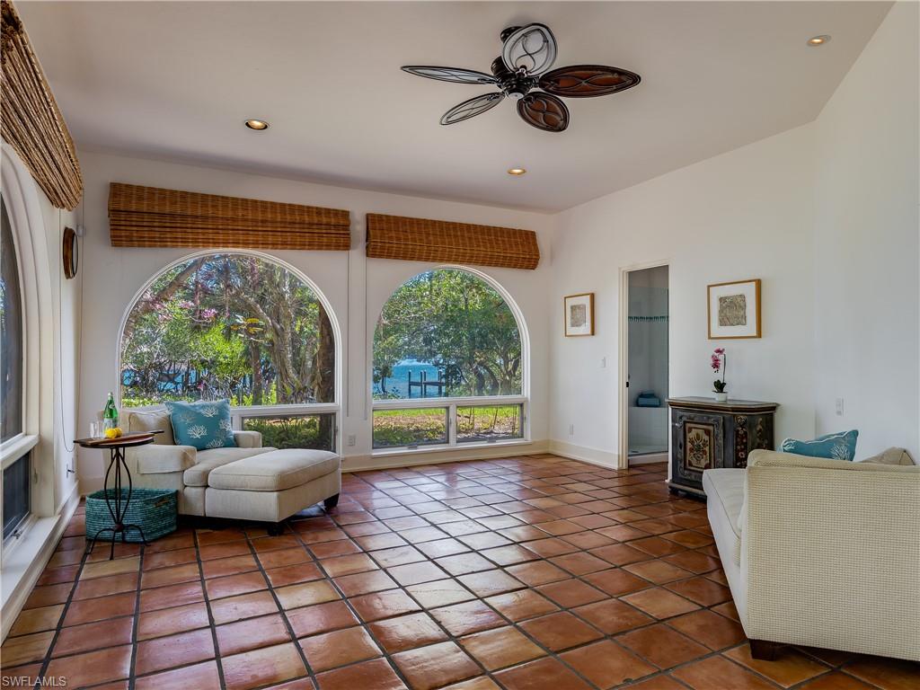 DICKEYS JOHN R SUBD - Residential