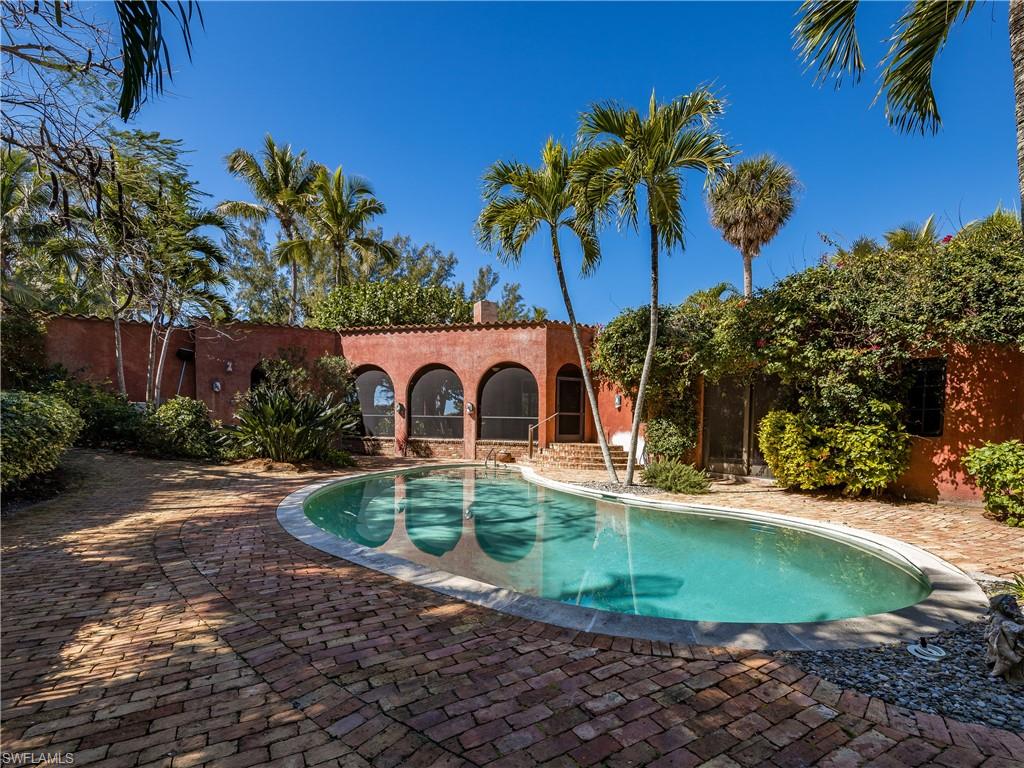 DICKEYS JOHN R SUBD - Residential