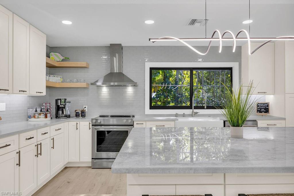 GOLDEN GATE ESTATES - Residential