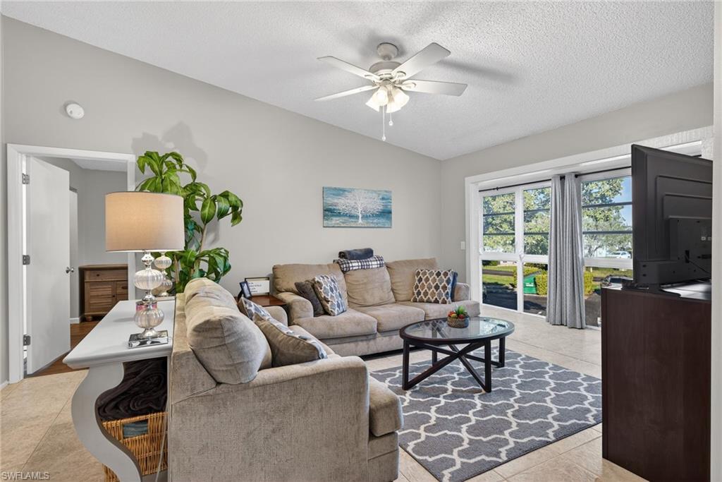 SUMMERLIN WOODS - Residential