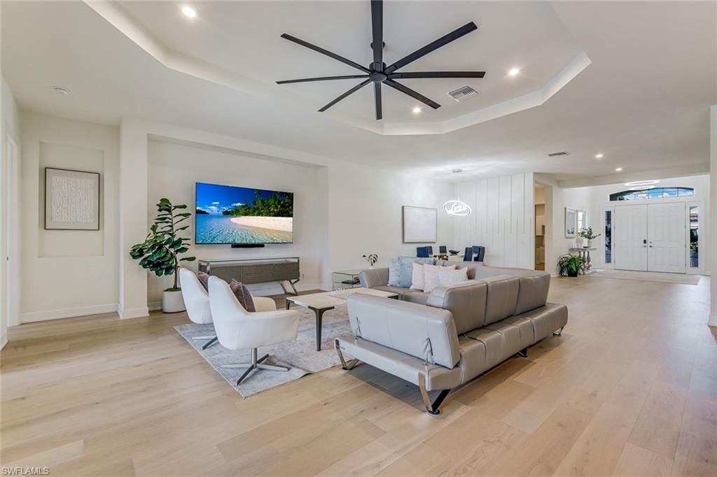 11110 Canal Grande DR