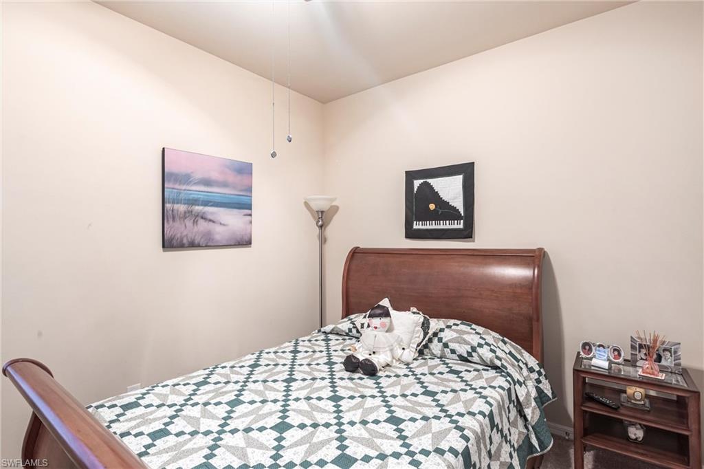 SUNSET POINTE - Residential