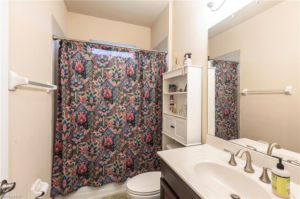 SUNSET POINTE - Residential